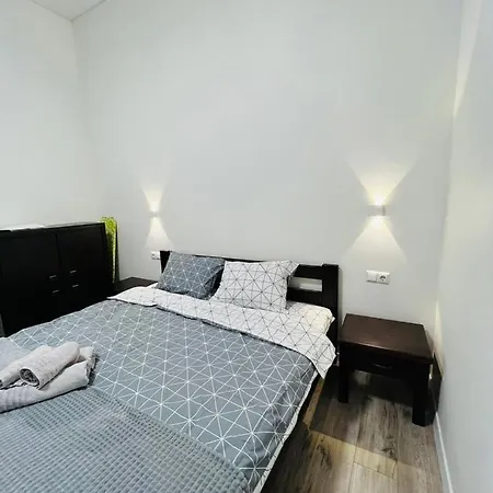 Transfer і.franka 59 Apartment